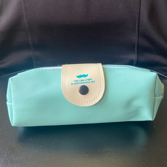 🌺Crochet Hooks Ergonomic Soft Handle Rubber Grips Aluminum Needles 12-Piece NEW - Picture 2 of 3